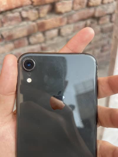 Iphone xr 8/10