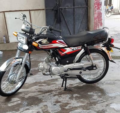 Honda cd70 2025 black