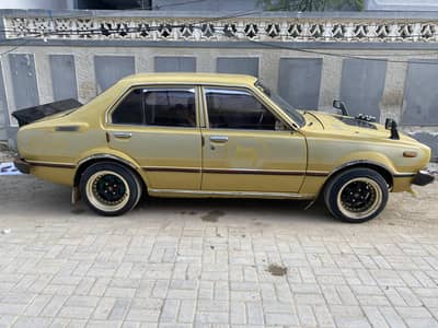 Corolla 1977