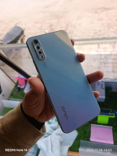 Vivo S1 4/128 full box 18w charging bulbul Ka bacha location kabirwala