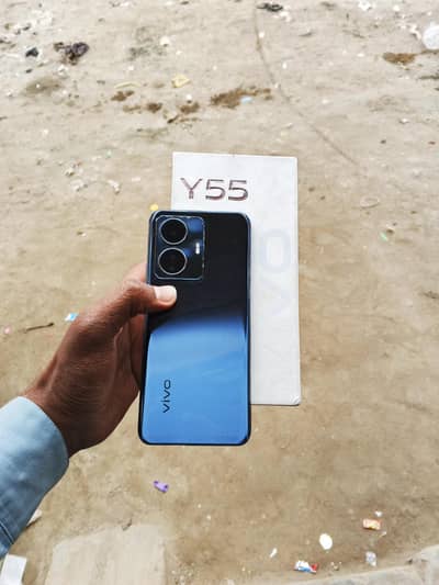 Vivo Y55 8+8/128 + Box + Charger