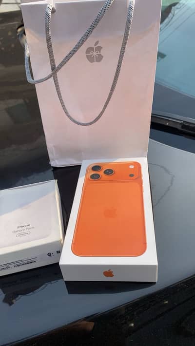 IPHONE 17 pro max LLA Box Pack