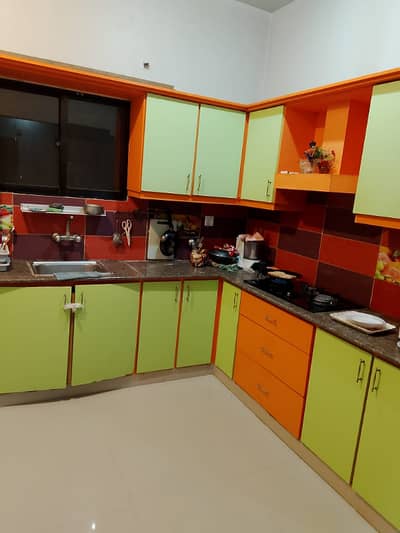 three bed dd portion for rent in johar