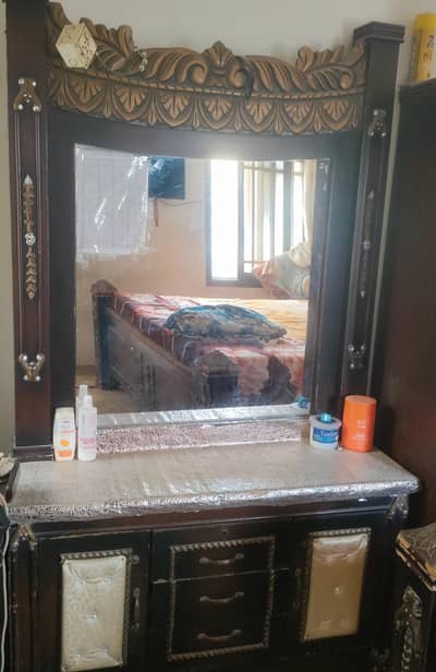 dressing Table with mirror