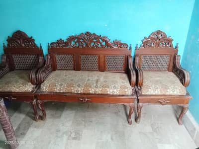 sofa set condition bilkul ok ha