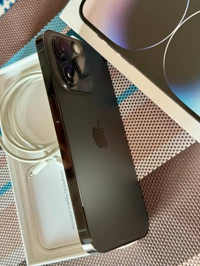 Black iPhone 14 Pro - 128 GB - Flawless Condition!