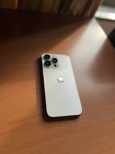 Iphone 13 pro (sim glitched non pta) BH 91