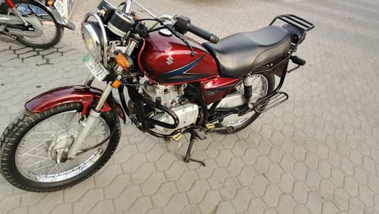 Suzuki 150 2009 model 10/10 condition contact no 03379206870