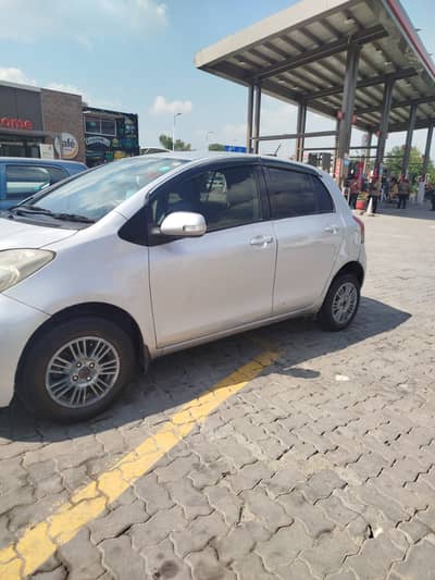 Toyota Vitz 1000cc Automatic for sale - 2010 import 2014