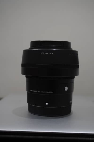 Sigma 30mm F1.4 - with Box