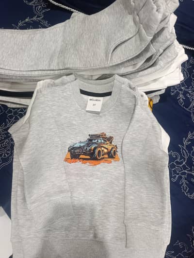 NEW HOODIES AND SWEATSHIRTS FOR KIDS AGES 3-4 AMAZING QUALITY