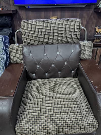 Comfortable sofa set