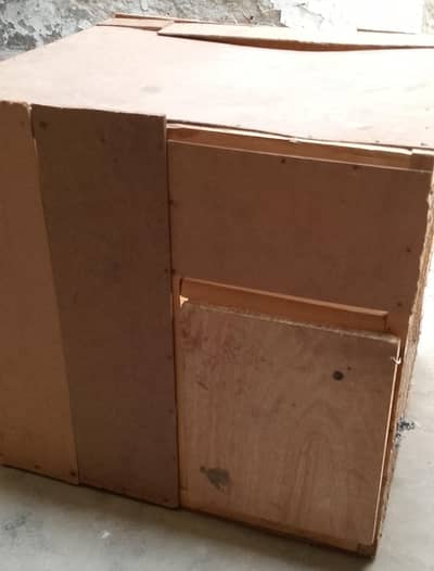 Cage for sale. (Size 2×2 Fits)