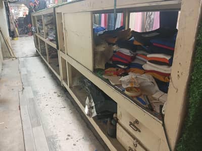 2 counter 1 mirror rack