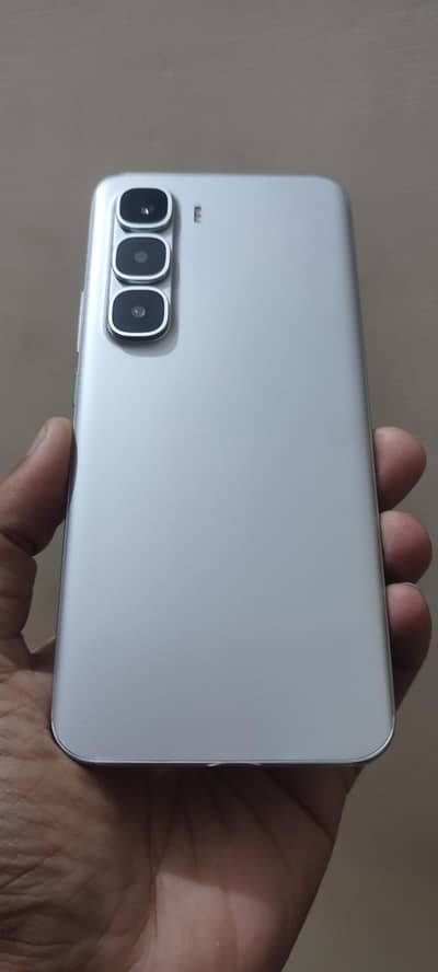 Infinix Hot 60 Pro Plus 16/256Gb