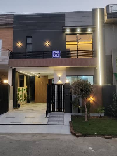 L BLOCK 5 BRAND NEW HOUSE FOR SALE