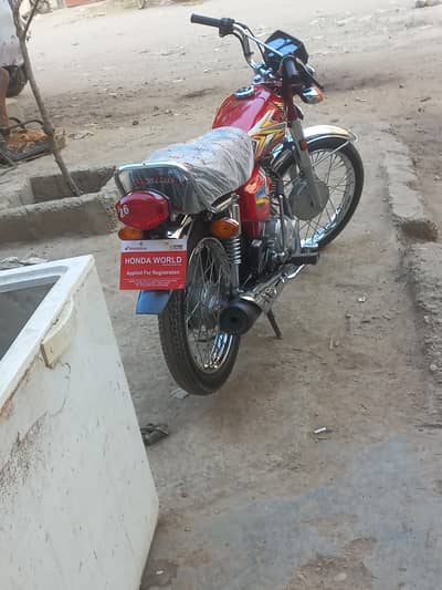 125 CG 2025 Model Kam Chalii V haii 735 kilometer Unregistered hai