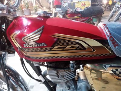 Honda 125 24/25 urgent sale