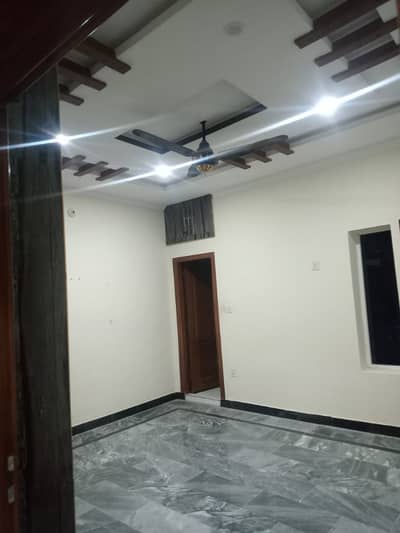 6 Marla ground floor with water Boring