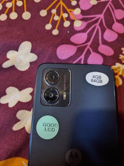 moto 4 64 water pack 14 version 120 hz refresh rate turbo charging