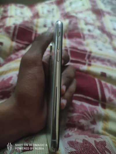 iPhone XS 256gb factory unlocked True Tone active