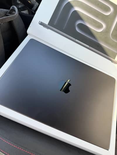 MacBook Pro M4 | Latest Apple Silicon | Excellent Condition