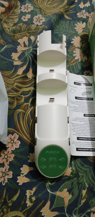 Nintendo 6 in 1 switch joycon and pro controller charger