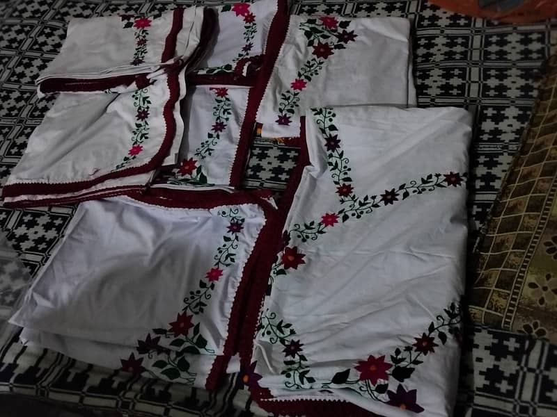 ہینڈ میڈ کاروسیا بارڈر بیڈشیٹ سیٹ 1