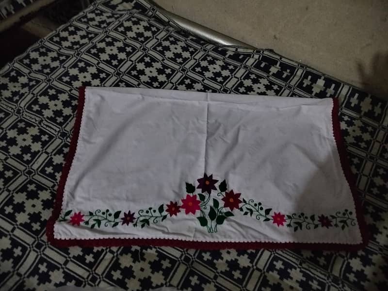 ہینڈ میڈ کاروسیا بارڈر بیڈشیٹ سیٹ 3