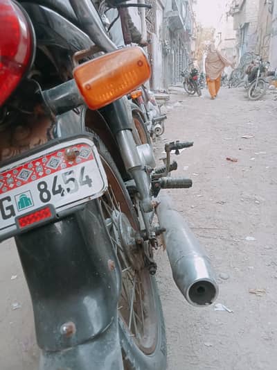 Honda 2021 full genuine rim mai zang hn baki bike all ok hn