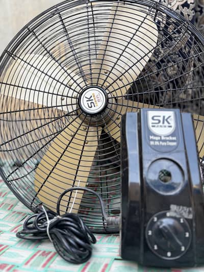 SK Fan Mega Bracket - Almost New