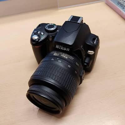 Nikon D60 dslr camera meata md clean condition 03025271768 Whtsap