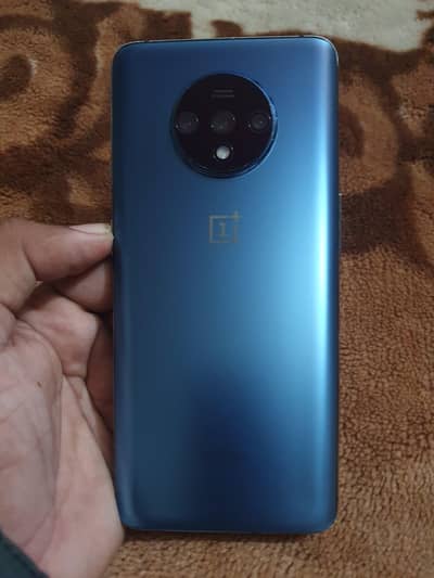 one plus 7t  8 gb ram 128 gb memory