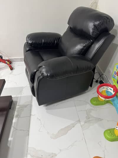 Recliner black
