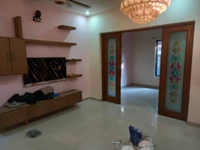 5 marla Outstanding Upper Portion In Johar Town Near EMPORIUM MALL Prime Location
