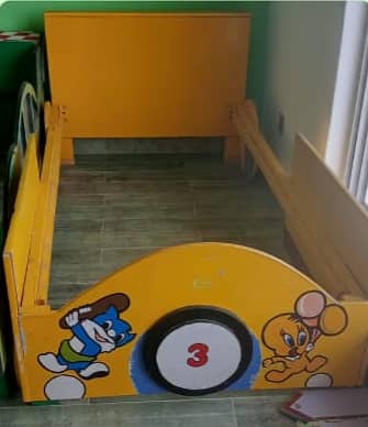 Kid's single bed for sale