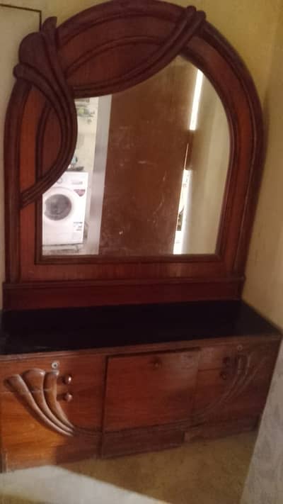 Dressing Table for Sale