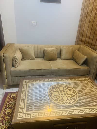 Brand new sofa set with centre table 6 seater Italian style