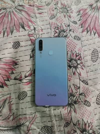 Vivo Y17
