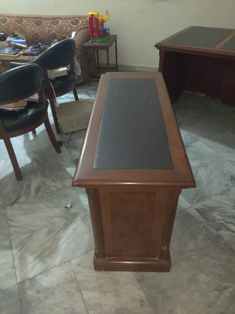 Executive Table With Side Table 3