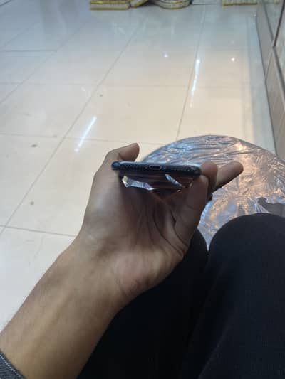 Iphone 7 32 gb total geniune