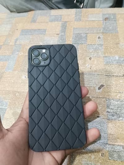 Iphone 11 Pro max Non pta for sale with charger  original available