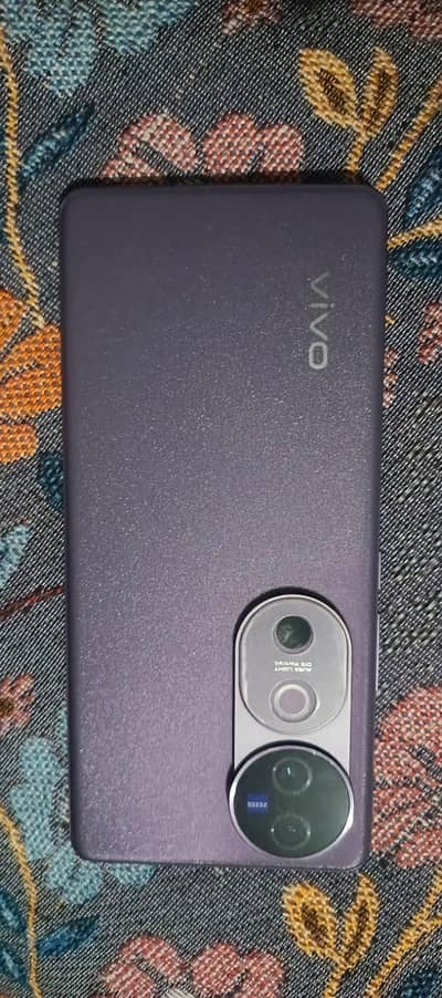 vivo  40