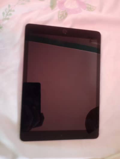 I pad 9 generatio 64gb wifi  condition 10/9