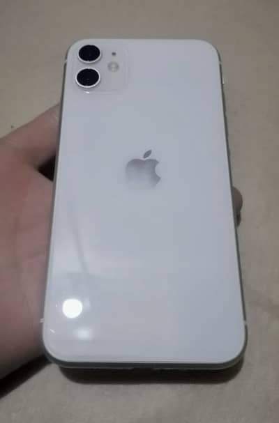 iPhone 11 10/10 condition