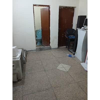 Lower Portion Of 6 Marla Is Available For Rent In Allama Iqbal Town - Satluj Block, Lahore