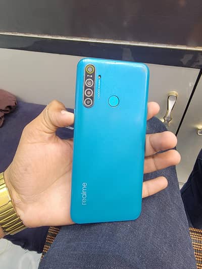 realme 5i 4+64
