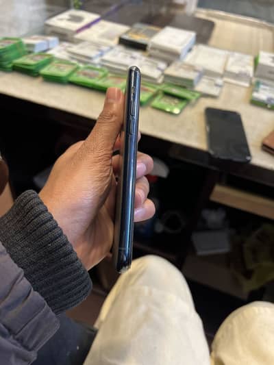 Iphone 11 pro 256Gb factory unlock