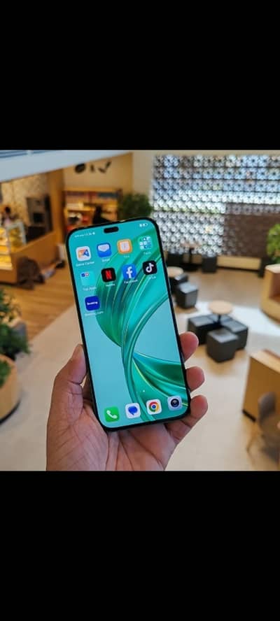 Honor x8B 512GB iphone 16 pro look camera outclass 2 days betery time