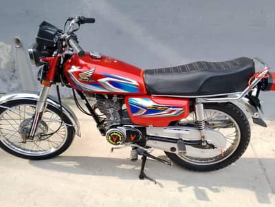Honda 125 22model.